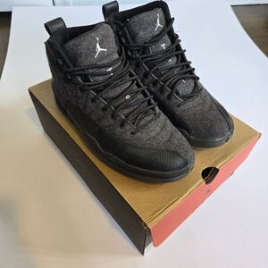 Nike Air Jordan 12 retro Wool in box Sz 9